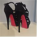 Christian Louboutin Larissa Plato